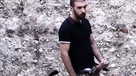 Dove sono gli uomini che vogliono fare sesso gay nel bosco? Sto aspettando un messaggio