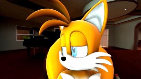 Tails si scopa Nicole