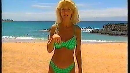 Ulrika Jonsson in bikini