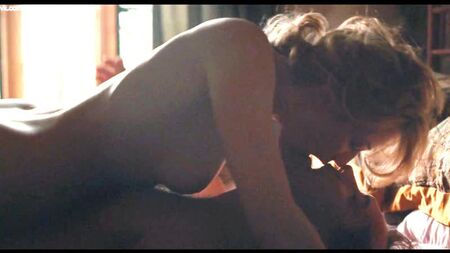 Carrie Coon nuda - The Nest (2020) HD 1080p - Guarda online / Carrie Coon - The Nest