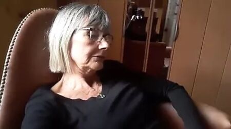 Masturbazione della nonna