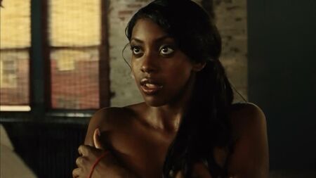 Condola Rashad nuda (coperta) - 30 Beats (2012) HD 1080p Guarda online / Condola Rashad - 30 Beats