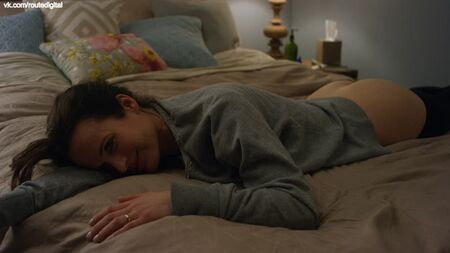 Elizabeth Reaser nuda - Easy (2016) Guarda online in HD / Elizabeth Reaser - Più facile di così