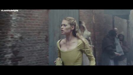 Doutzen Kroes - Nova Zembla (Paesi Bassi, 2011) HD 1080p Blu-ray Nuda? Sexy! Guarda online