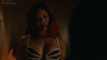 Brandee Evans, Elarica Johnson, Shannon Thornton nude - P-Valley st. 1 ep. 4 (2020) / Brandy Evans, Elarica Johnson - La valle della tentazione