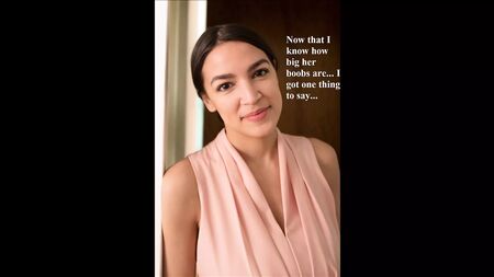 Alexandria Ocasio-Cortez: seno prosperoso